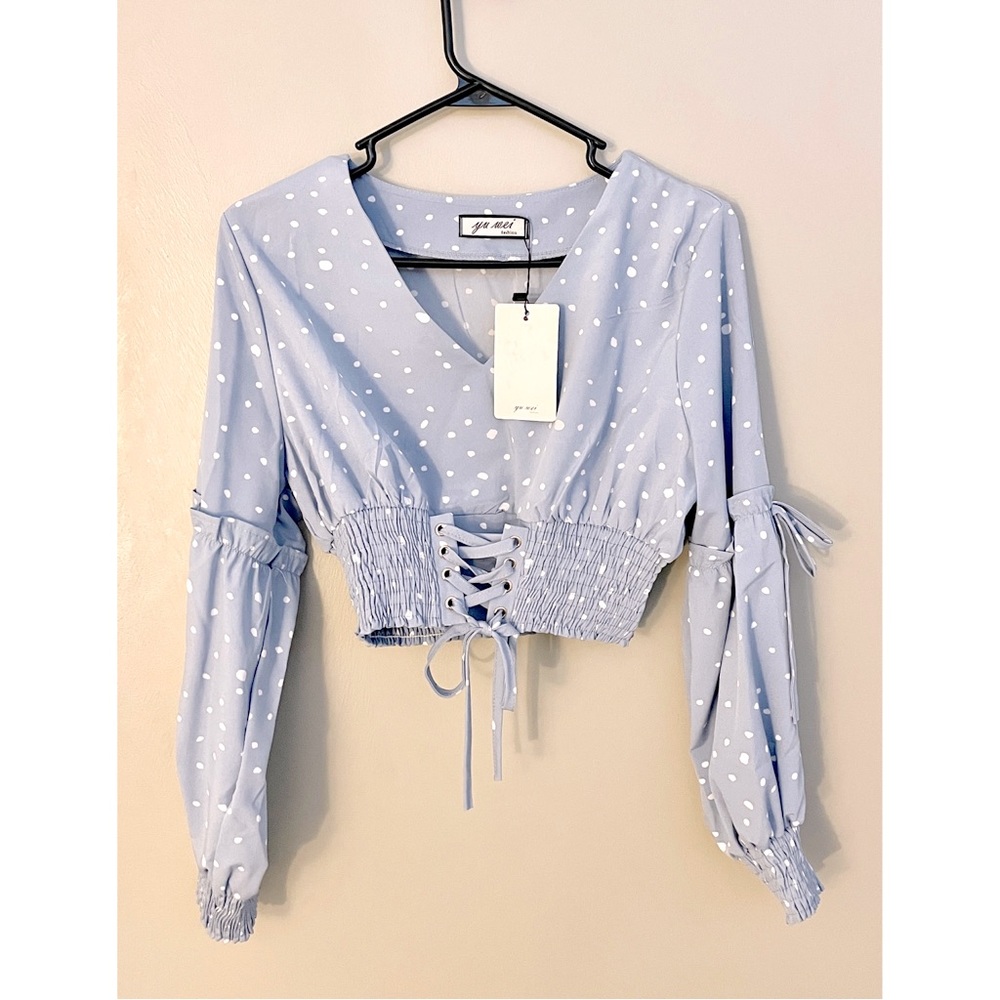 Polka dot cropped blouse